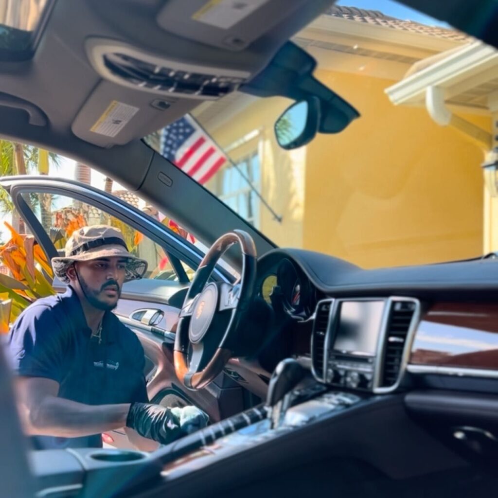 3a592994e5a8435da3fa90f416652bd2