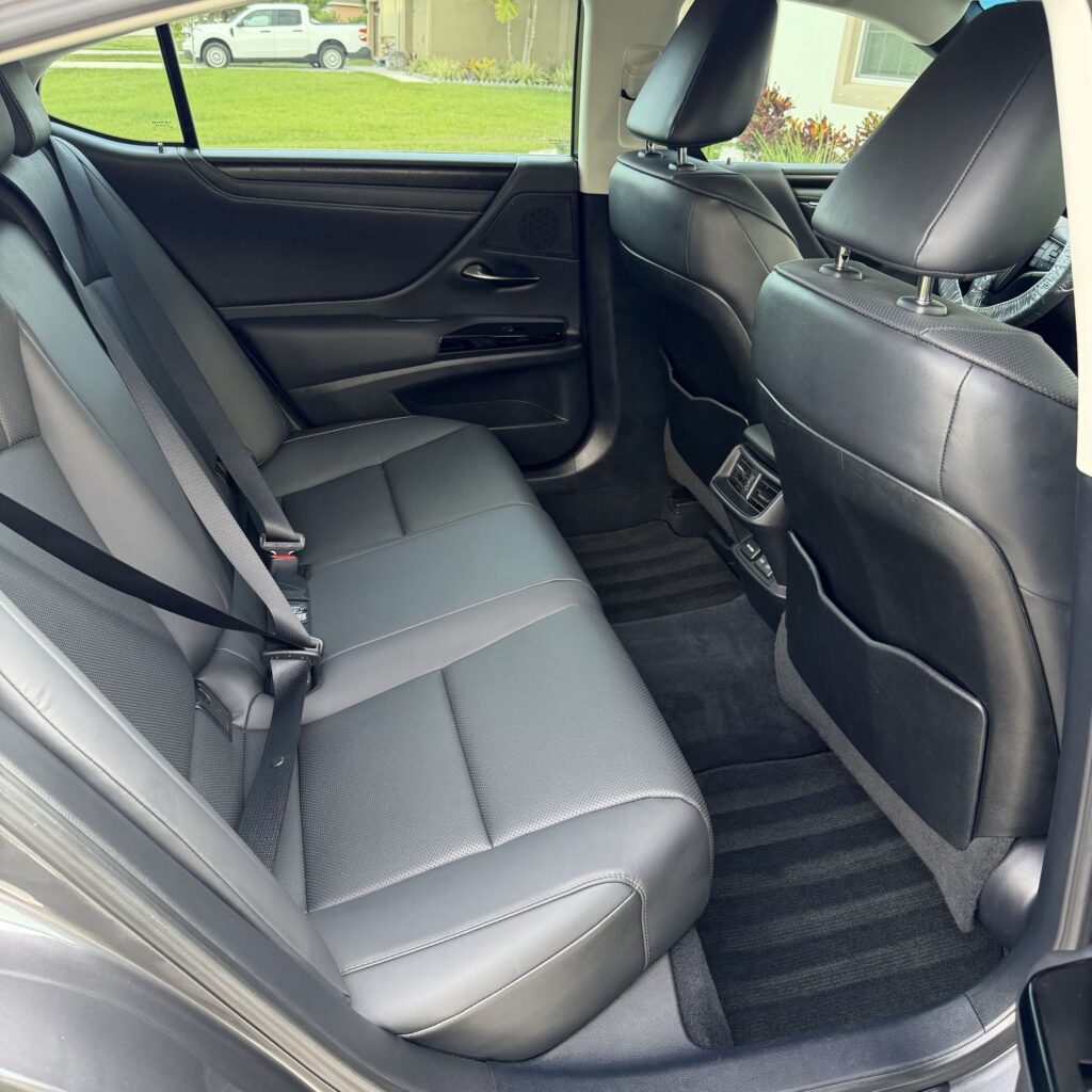 953ac2db15fb4f01a661b9c4e9f7cfdc